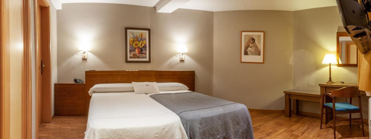 Hotel Fonda Merce Llivia Exteriér fotografie